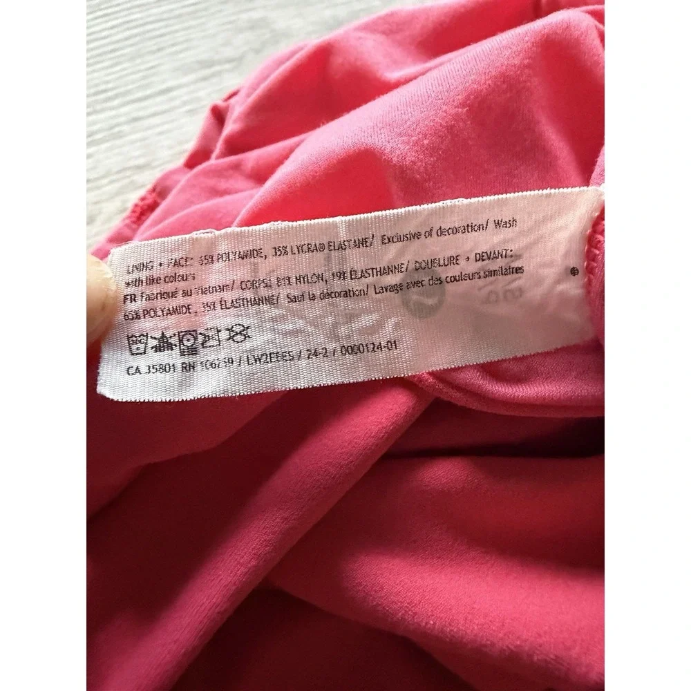 Lululemon Women's Pink Cropped Tank Top Built In Bra Stretch Athletic Size S